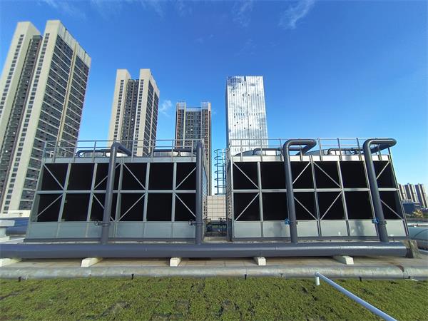 橫流冷卻塔和逆流冷卻塔的區(qū)別有哪些？應(yīng)該怎么選擇